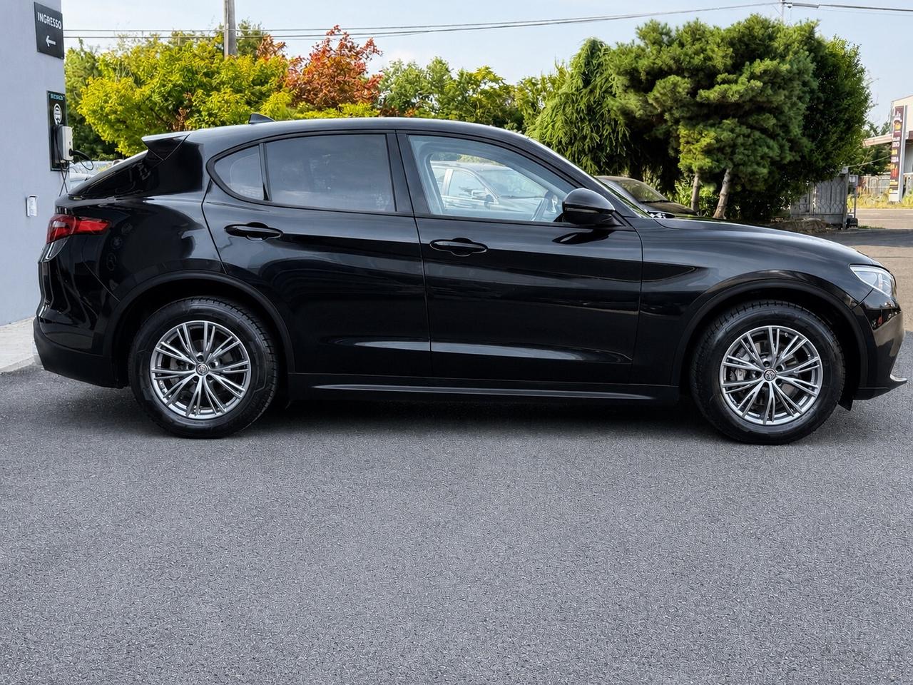 Alfa Romeo Stelvio 2.2 Turbodiesel 160 CV AT8 RWD ROSSO EDIZIONE