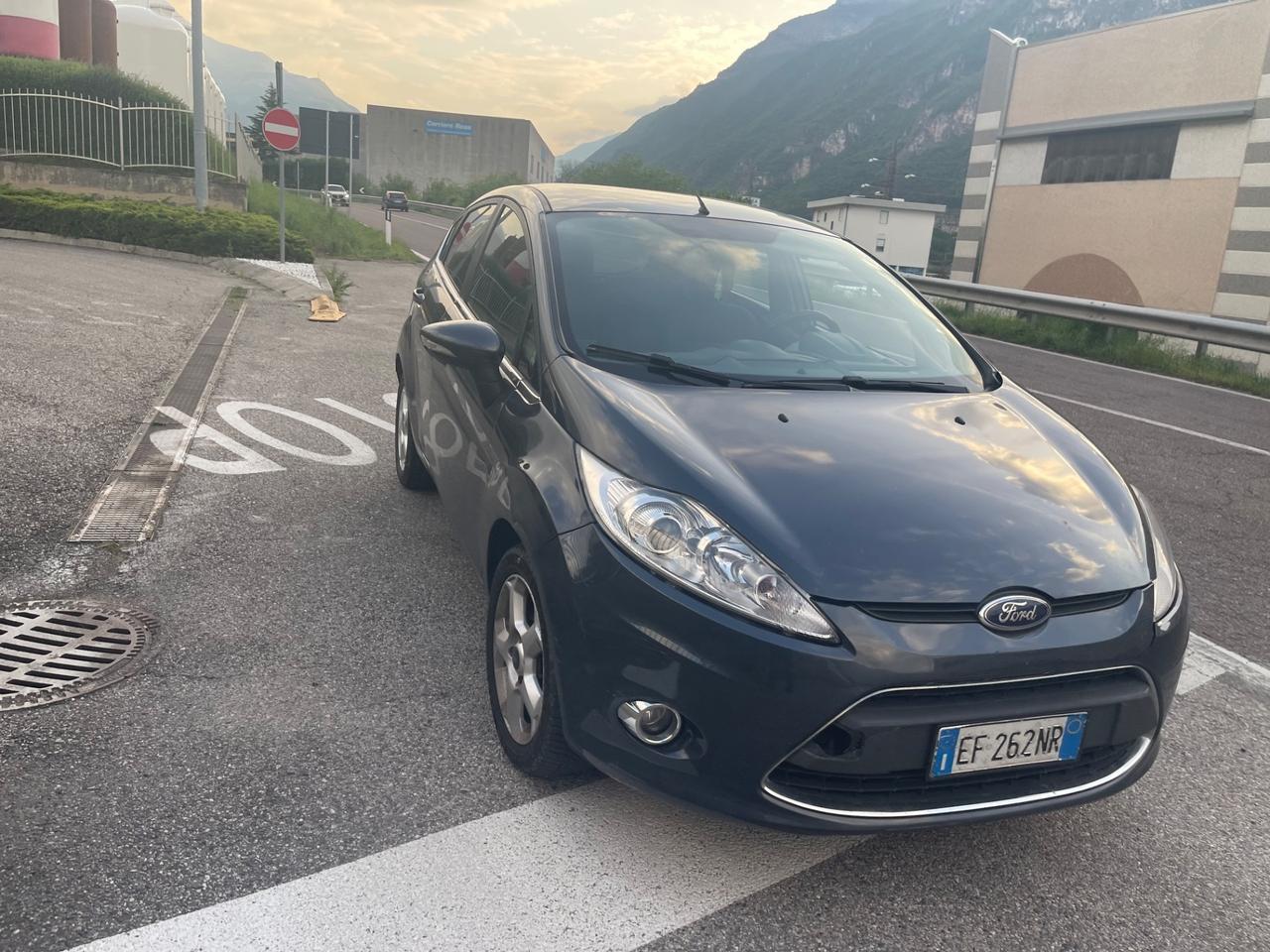 Ford Fiesta 1.4 TDCi 5p. Titanium NEOPATENTATI