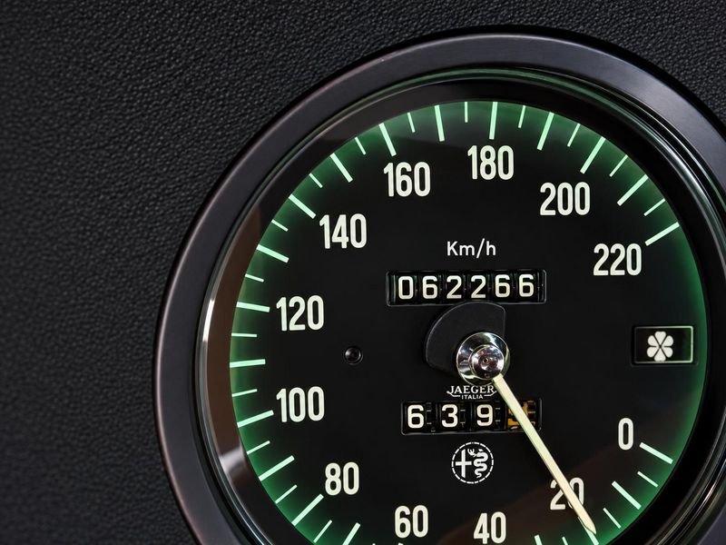 Alfa Romeo Spider 1.6 "DUETTO AERODINAMICA I"