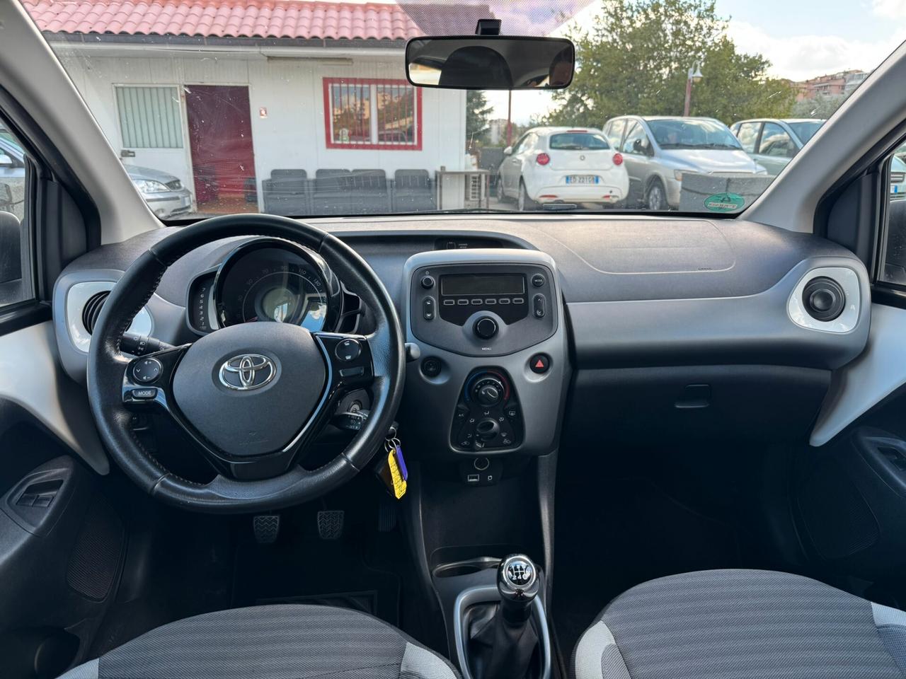 Toyota Aygo 1.0 VVT-i 72 CV 5 porte x-