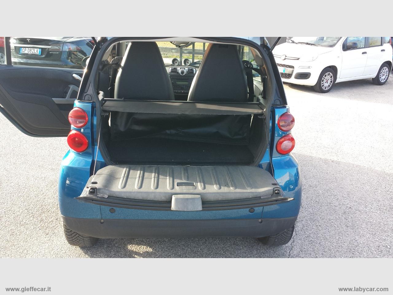 SMART Fortwo 1000 52 kW coupé PULSE