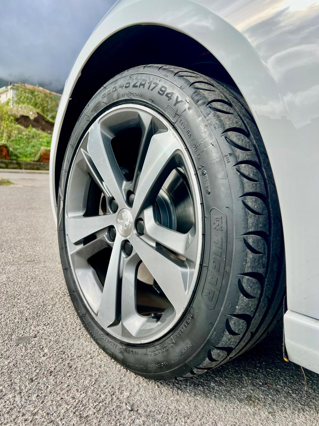 Peugeot 308 BlueHDi GT Line Acc.Permute