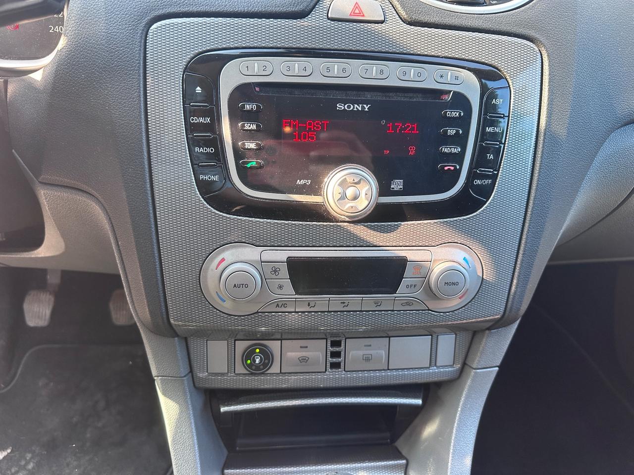 Ford Focus 1.6 (115CV) SW Bz.- GPL Titanium