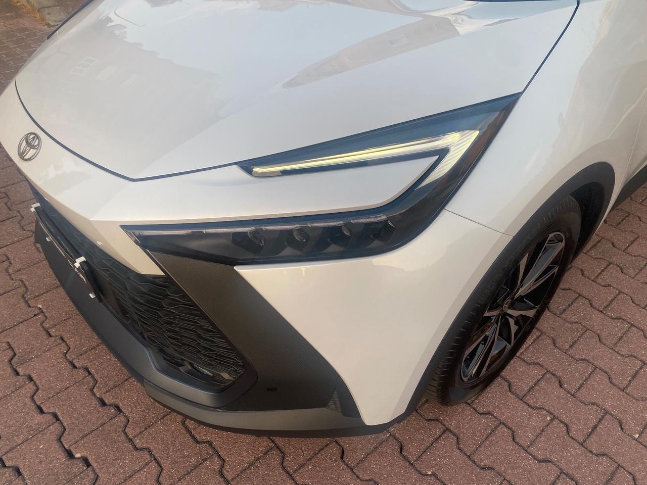 Toyota C-HR 1.8 hv Trend fwd E-CVT KM 0 PRONTA CONSEGNA