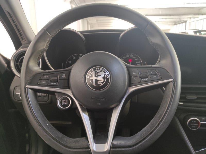 ALFA ROMEO Giulia (2016) - Giulia 2.0 Turbo 200 CV AT8 Sport-Tech
