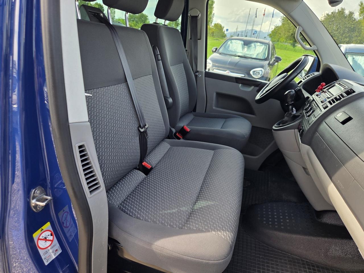 VENDIAMO VOLKSWAGEN T5 TRANSPORTER 9 POSTI 2.0TDI