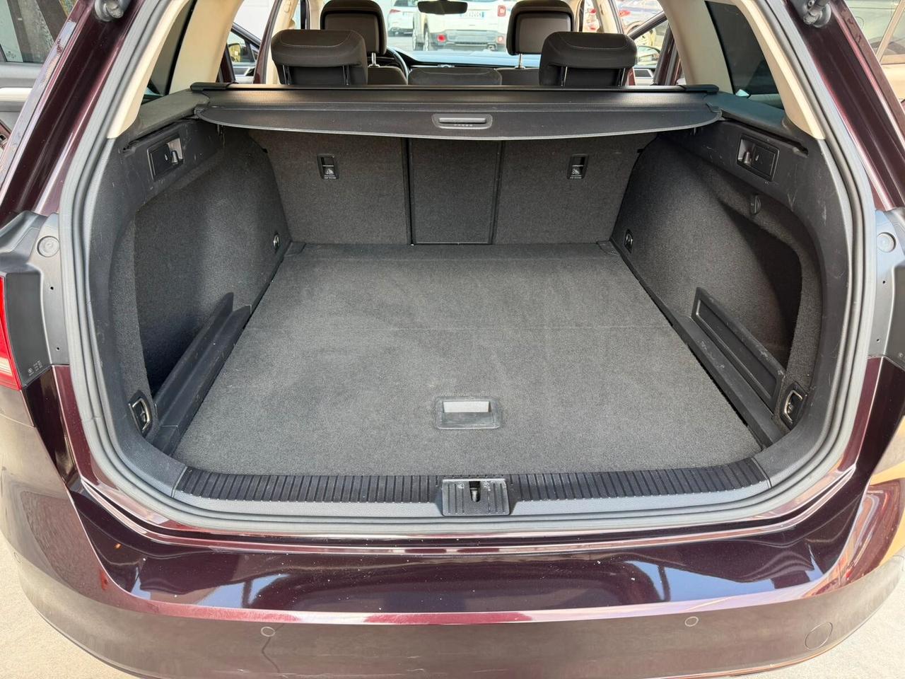 Volkswagen Passat Variant 1.6 TDI 120CV Business BlueMotion Technology