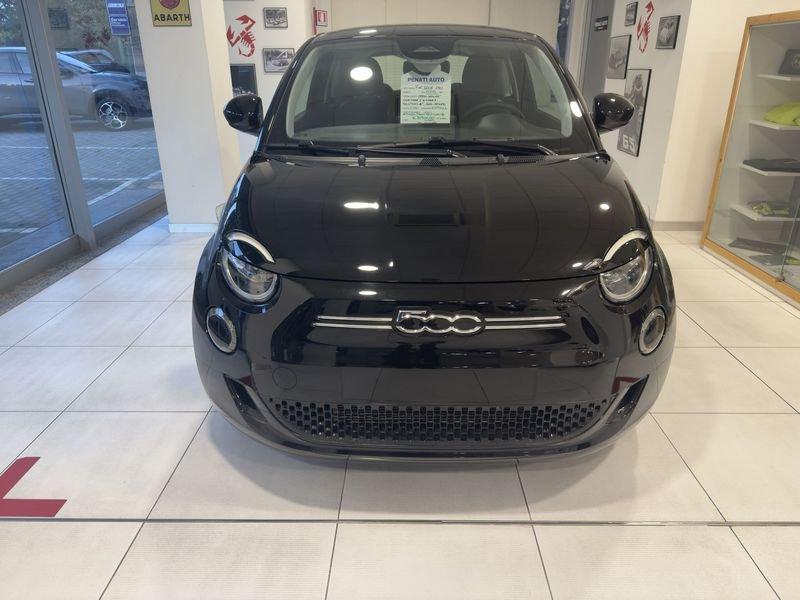 FIAT 500 500e 23,65 KW DA 199€ AL MESE E 2.500€ DI ANTICIPO E PRONTA CONSEGNA
