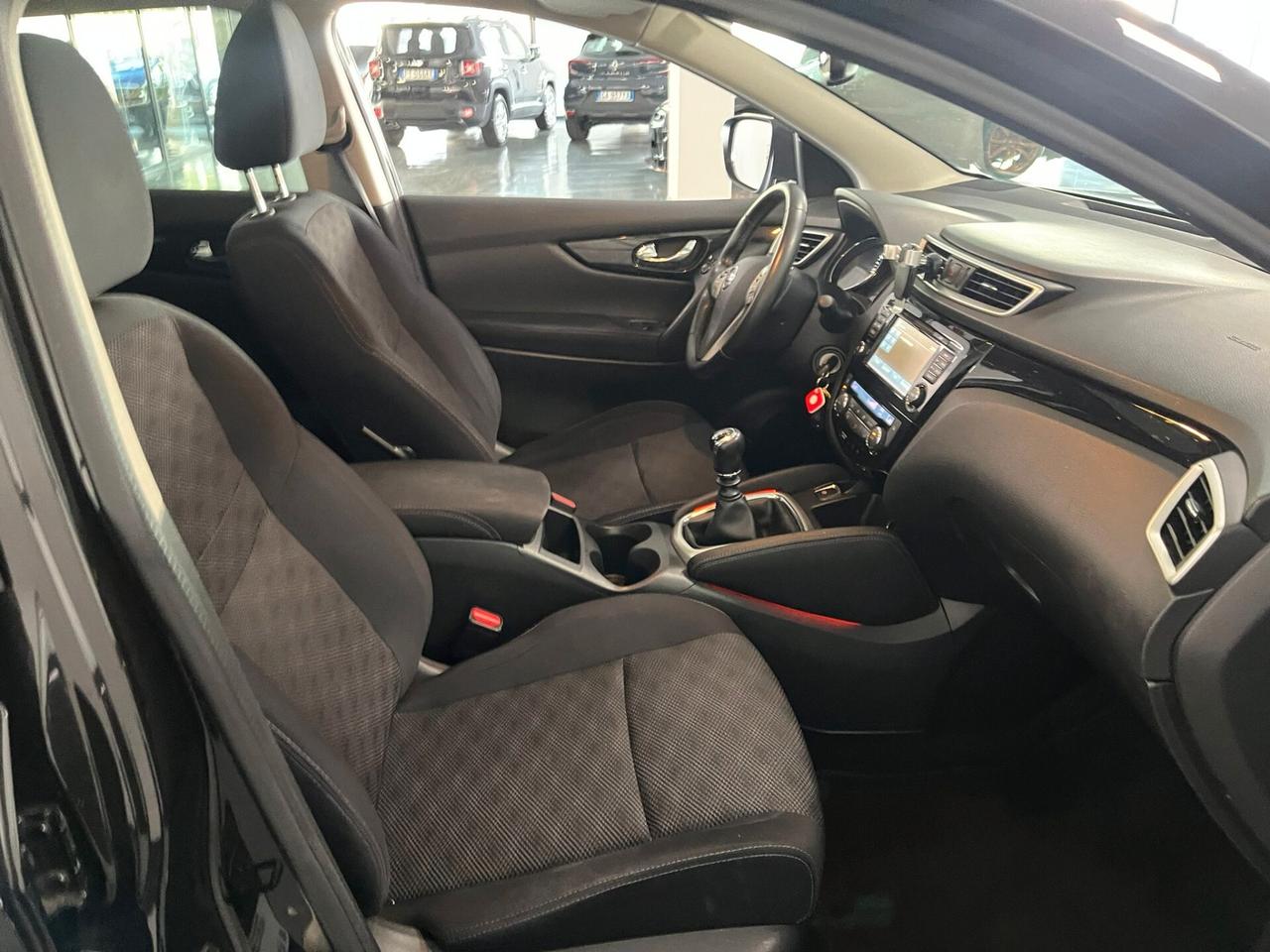 Nissan Qashqai 1.2 DIG-T Visia