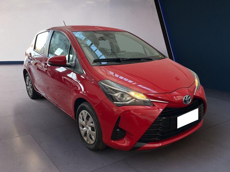 Toyota Yaris III 2017 5p 1.5h Cool my18