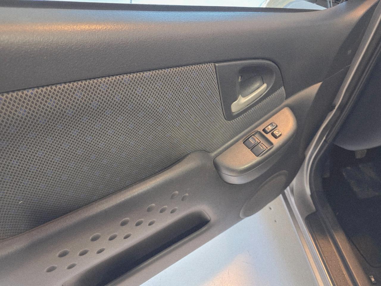 Toyota Yaris verso 1.3i 16V cat 5 porte Verso
