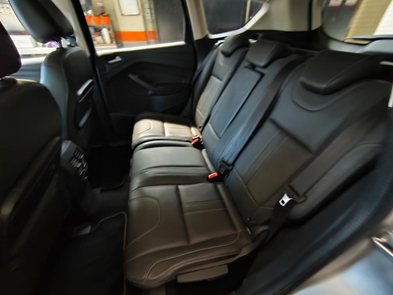 FORD KUGA 2,0 TDCI 4X4- TITANIUM-CAMBIO AUTOMATICO