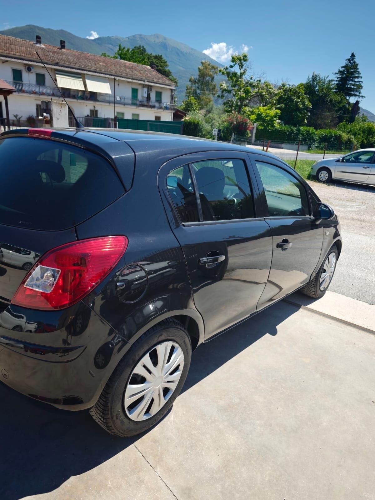 Opel Corsa 1.2 85CV 5 porte GPL-TECH Edition garantita