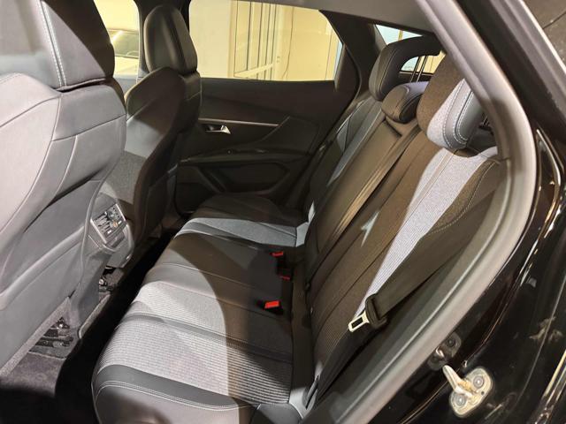 PEUGEOT 3008 BlueHDi 130 S&S EAT8 Allure Pack