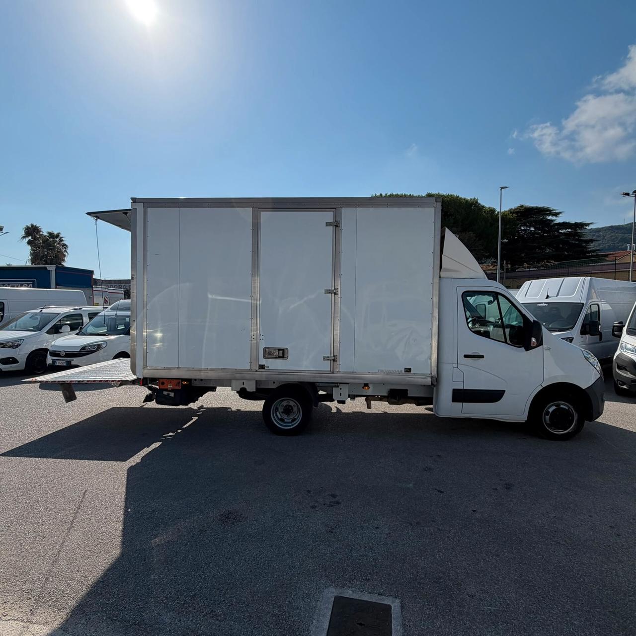 RENAULT MASTER 2.3dci CON SPONDA