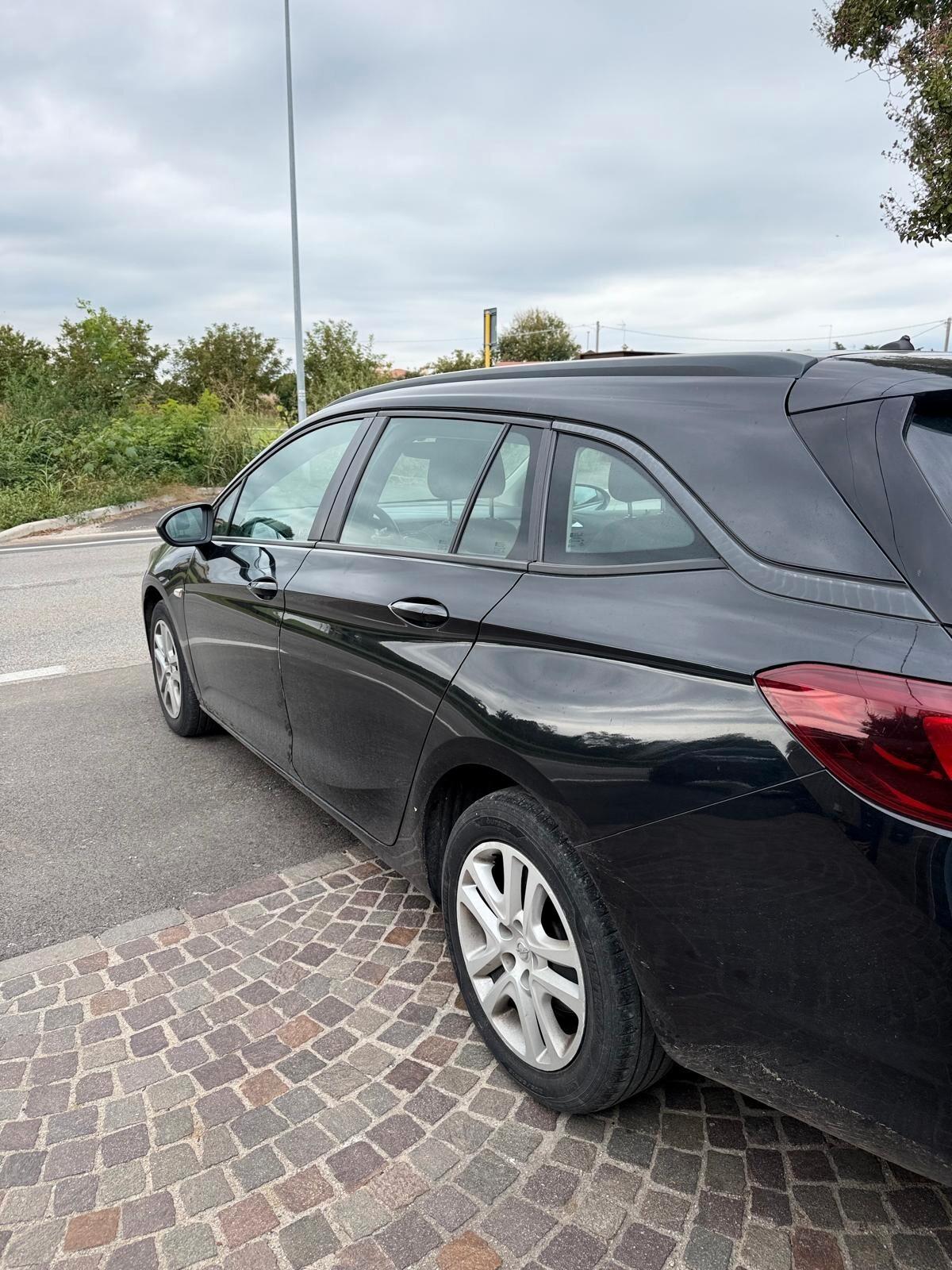 Opel Astra 1.6 CDTi 110CV Start&Stop Sports Tourer Innovation