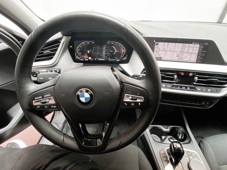 Bmw 116i 5p. Advantage AUTOM. OK NEOPATENTATI NAVY CARPLAY PREZZO REALE