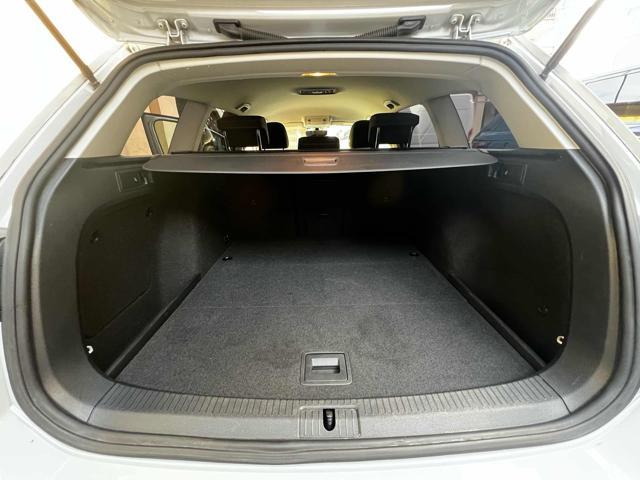 VOLKSWAGEN Golf Variant 1.6 TDI 115 CV DSG Executive BlueMotion Tech.