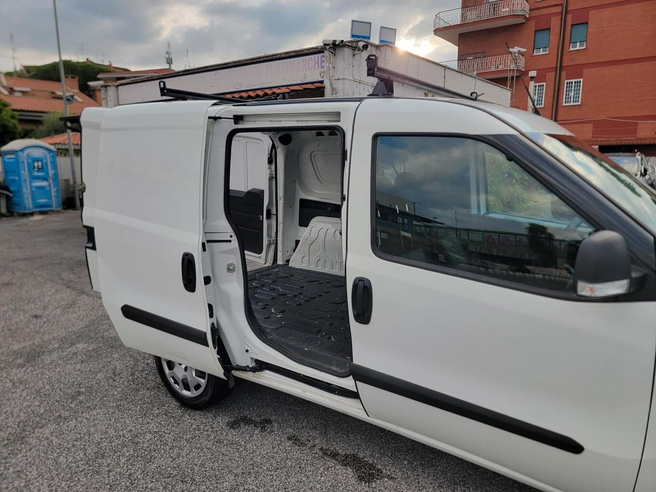 Fiat Doblò 1.6 jtd 3 posti euro 6 garanzia 12 mesi