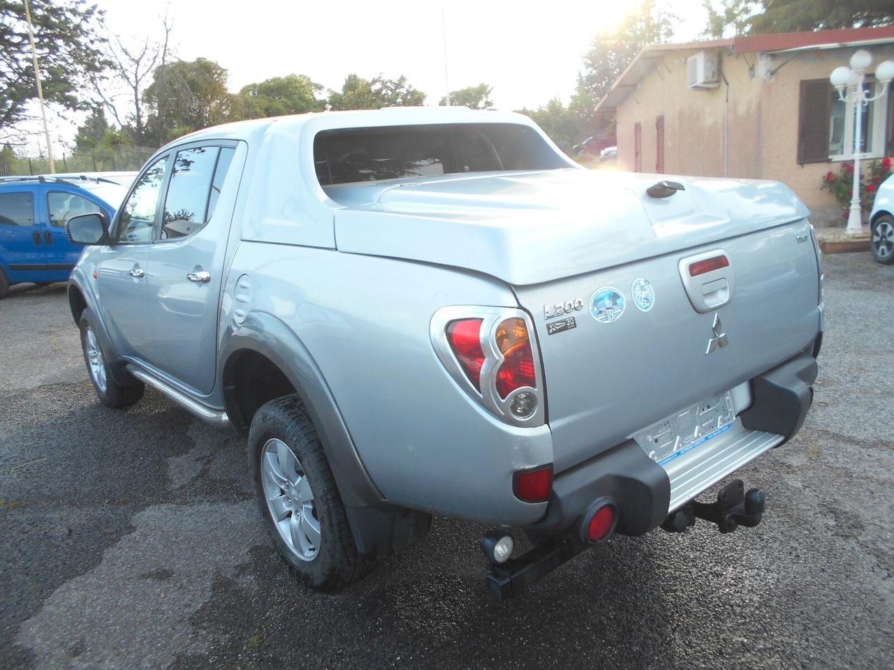 Mitsubishi L200 2.5 DI-D/136CV Doppia Cab Intense HARDTOP 4X4