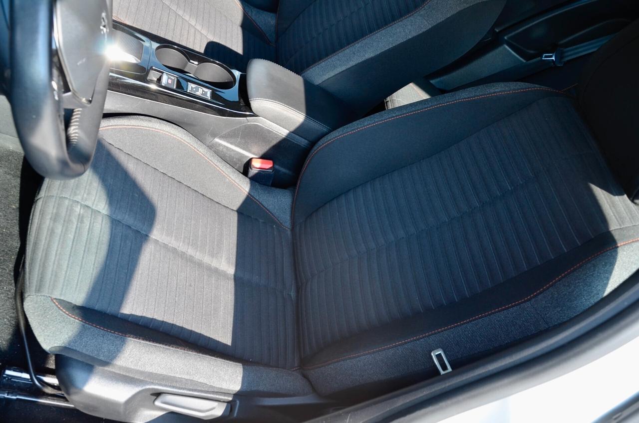 PEUGEOT E-208 ACTIVE PACK 100kW, UFF ITALIANA, TAGLIANDI PEUGEOT, APPLE ANDROID, PERMUTE