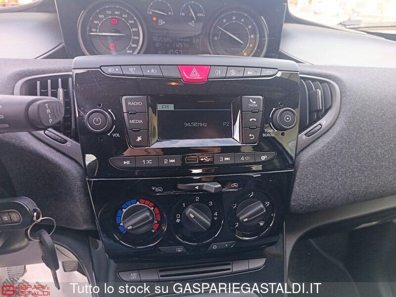 Lancia Ypsilon Ypsilon 1.0 FireFly 5 porte S&S Hybrid Silver Plus