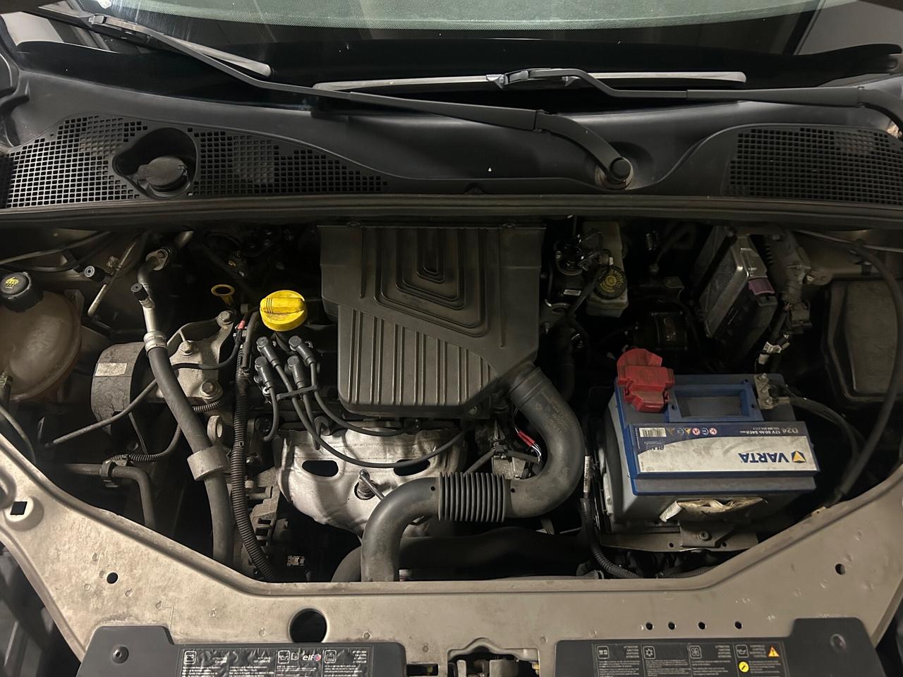 Dacia Lodgy 1.6 8V 85CV 5 posti Lauréate