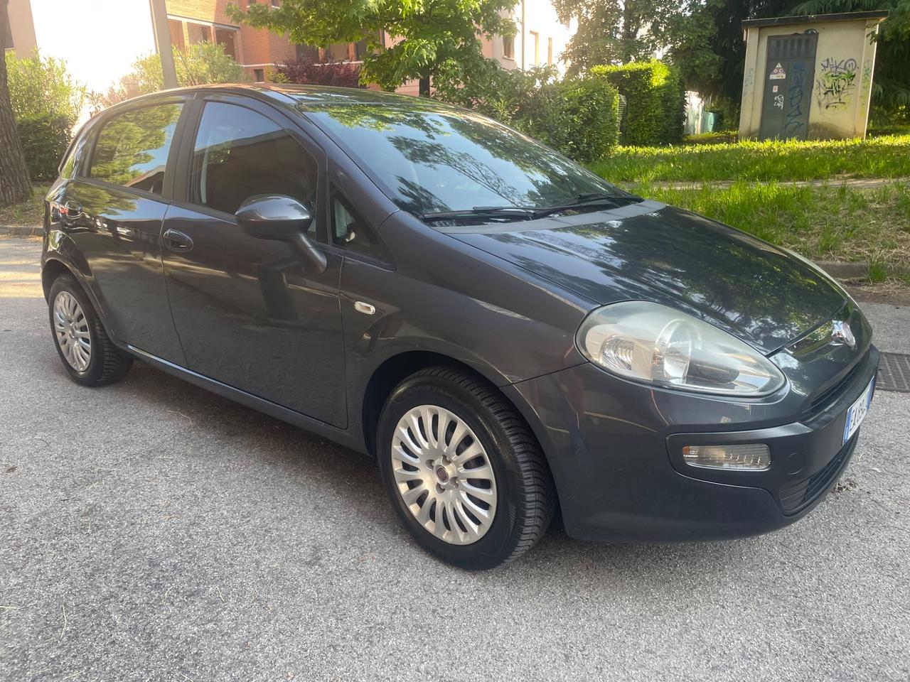 Fiat Punto Evo 1.2 benzina per neo pat pronta al uso