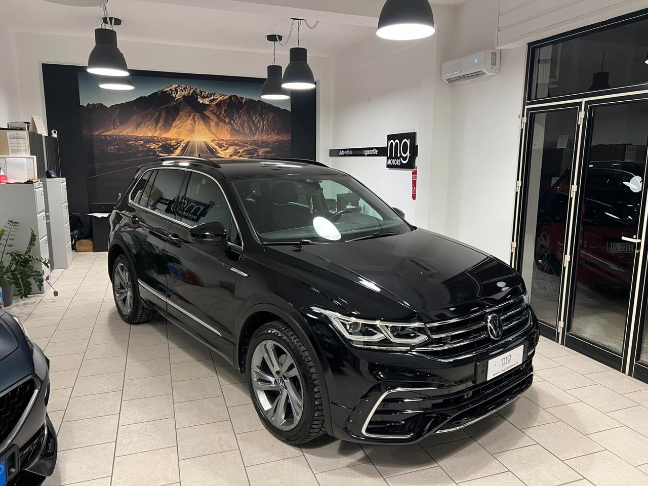 Volkswagen Tiguan 2.0 TDI 150CV 4MOT R-Line AMBIENT