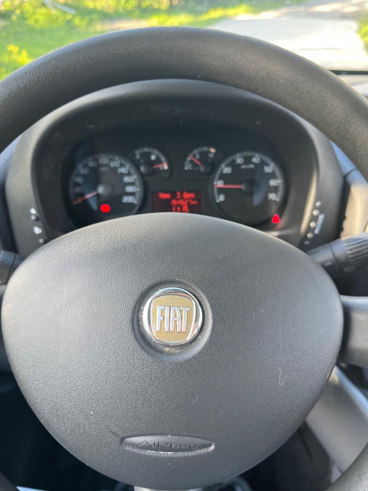 Fiat Doblo 1.3 MTJ 86CV EURO4 POCHI KM PARI AL NUOVO