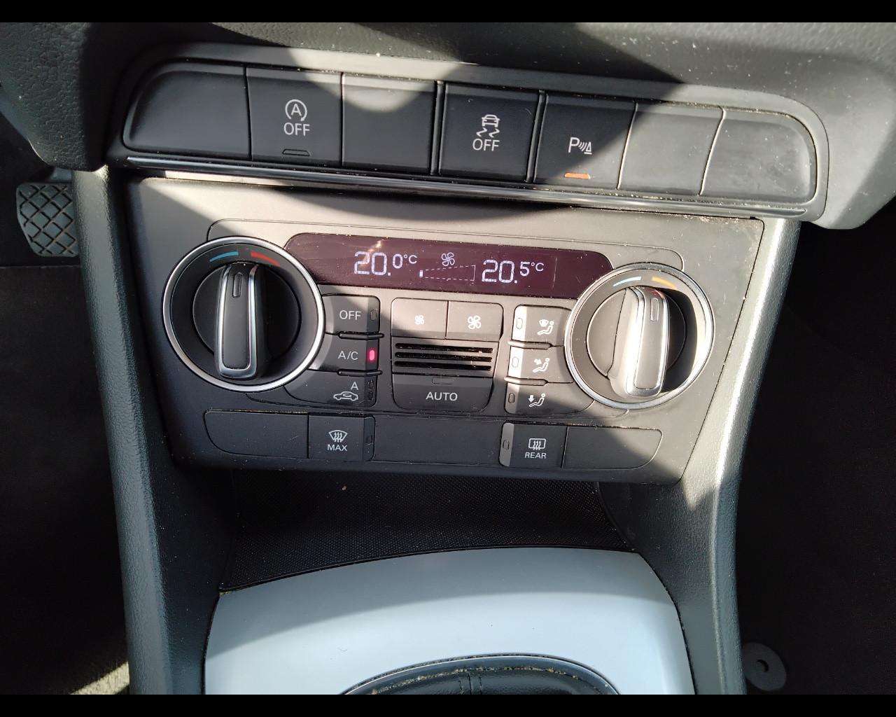 AUDI Q3 I 2015 - Q3 2.0 tdi Business 120cv