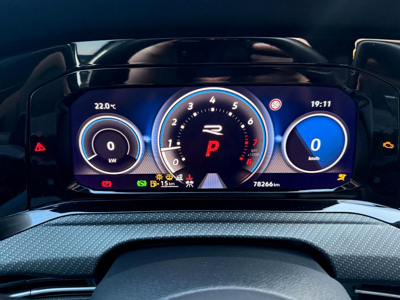 Golf 2.0 TSI R DSG 4Motion PERFORMANCE AKRAPOVIC ! INCIDENTATA !