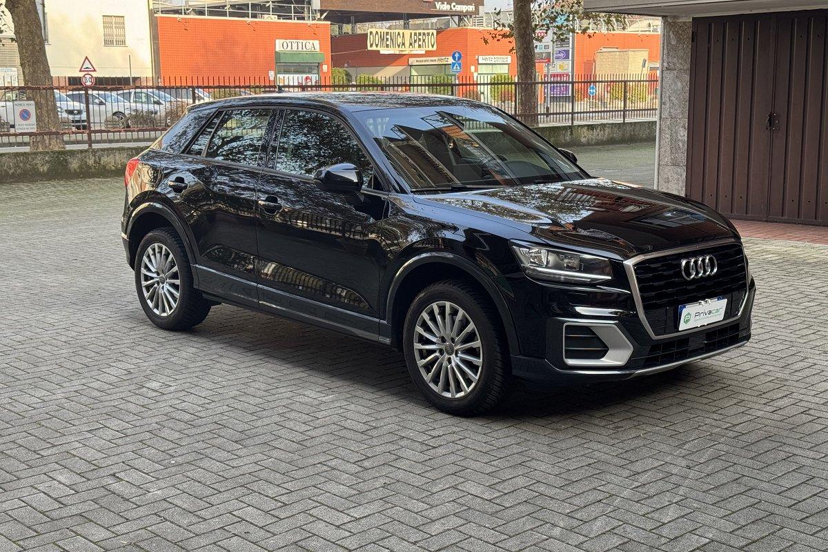 AUDI Q2 1.0 TFSI Business