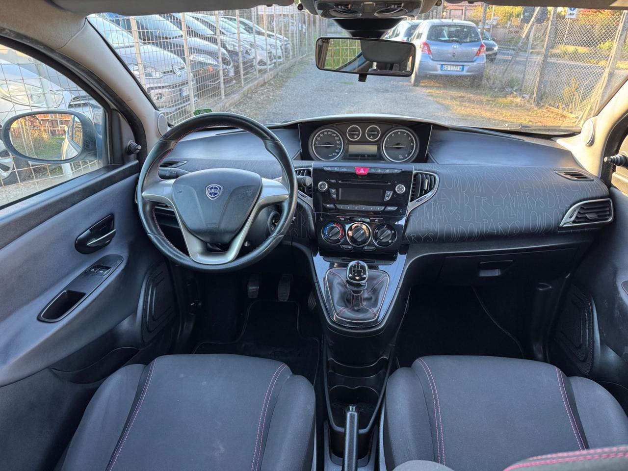Lancia Ypsilon 1.2 69 CV 5 porte GPL Ecochic Gold NEOPATENTATI