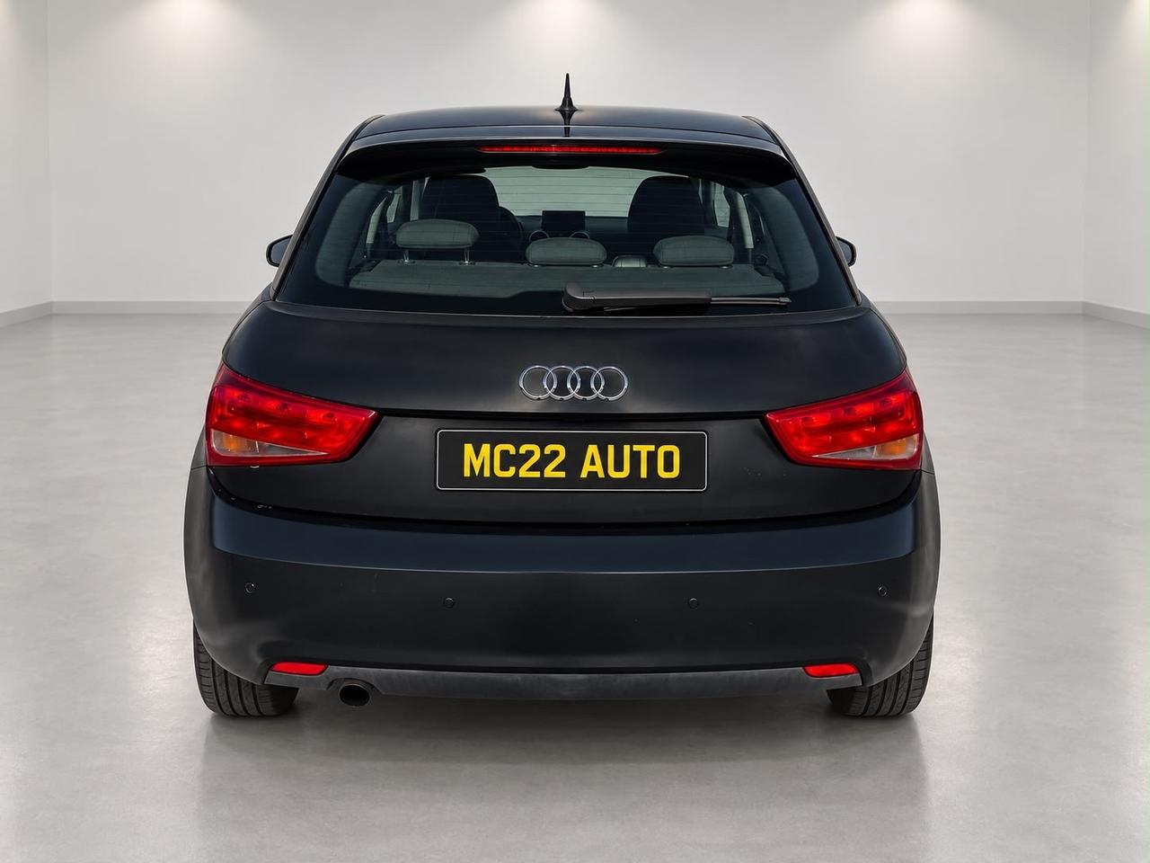 Audi A1 Sportback 1.6 TDI 90 CV – 5 Porte – Navi – Doppia Chiave OK NEOPATENTATI