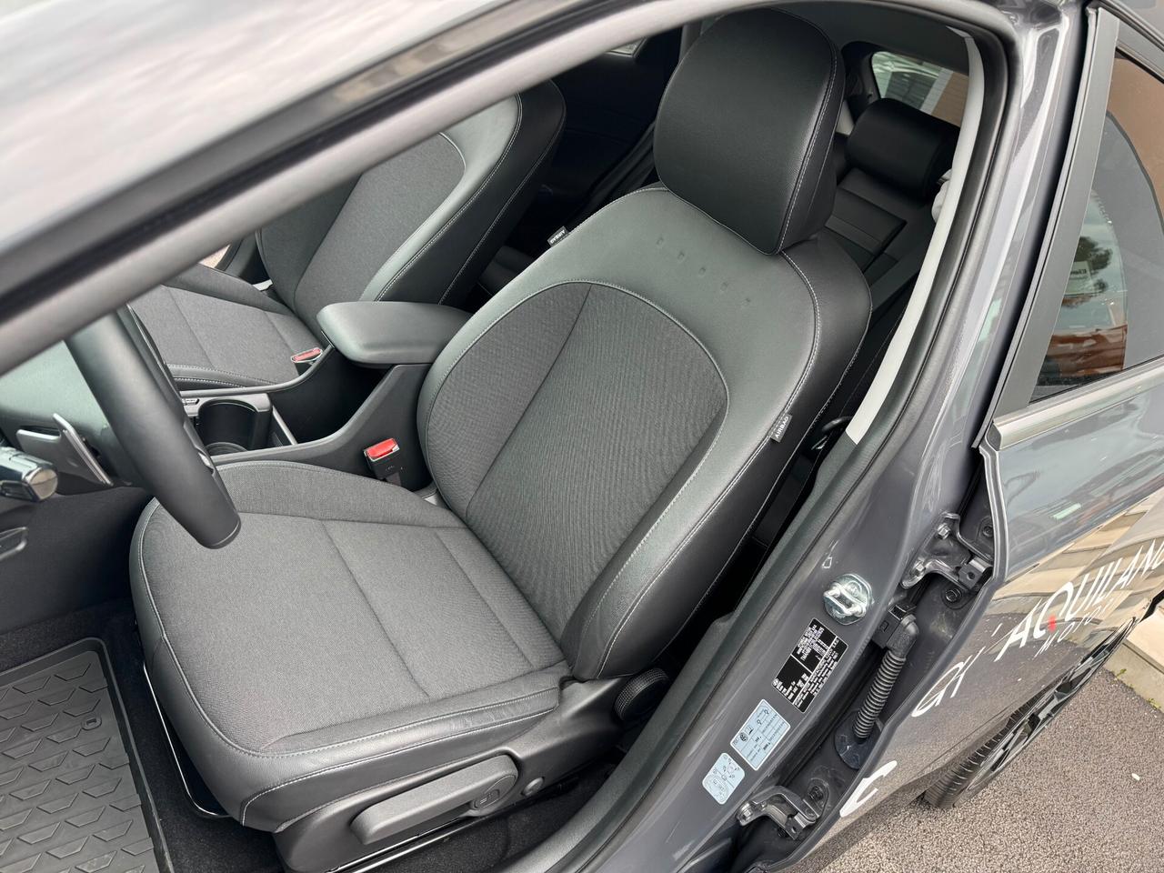 Hyundai Kona EV 64.8 KWh Exclusive