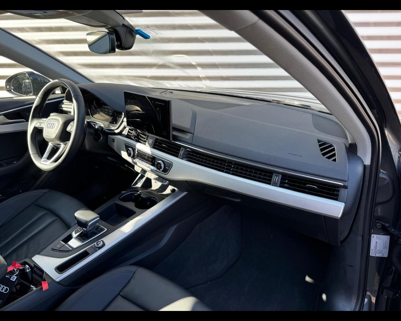 AUDI A4 AVANT 35 TFSI MHEV S-TRONIC BUSINESS ADVANCED