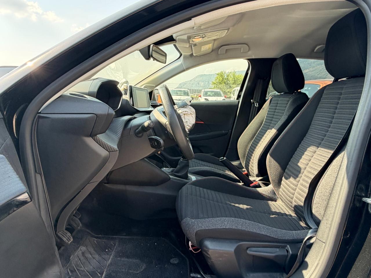 PEUGEOT 208 ANNO 2022 1.2 BENZINA 75 CV *SINISTRATA