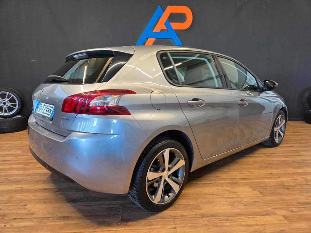 Peugeot 308 5 Porte 308 5p 1.6 bluehdi Active s&s 100cv