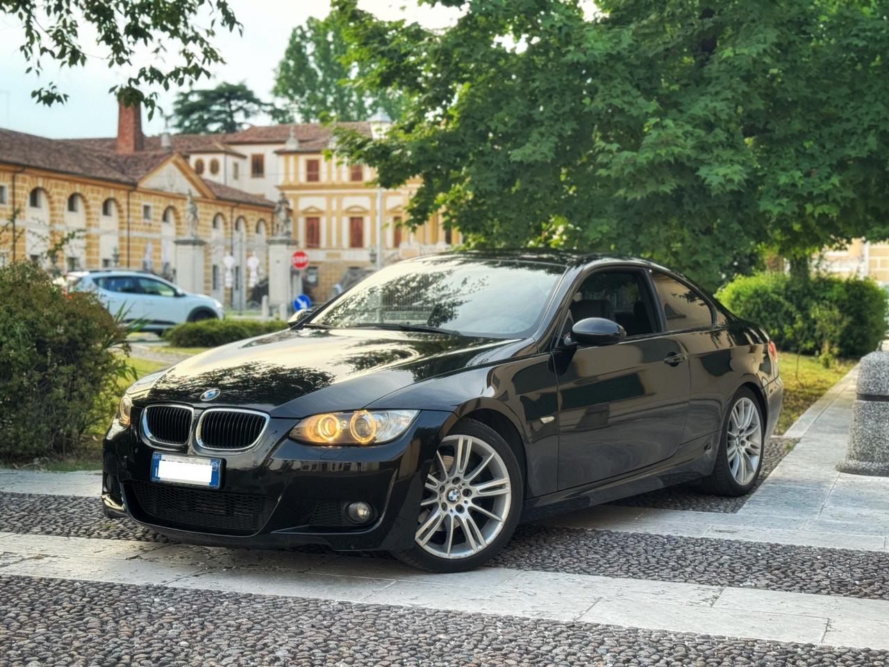 BMW 320d Coupé M Sport – E92 – 177 CV – Youngtimer – 4.900€