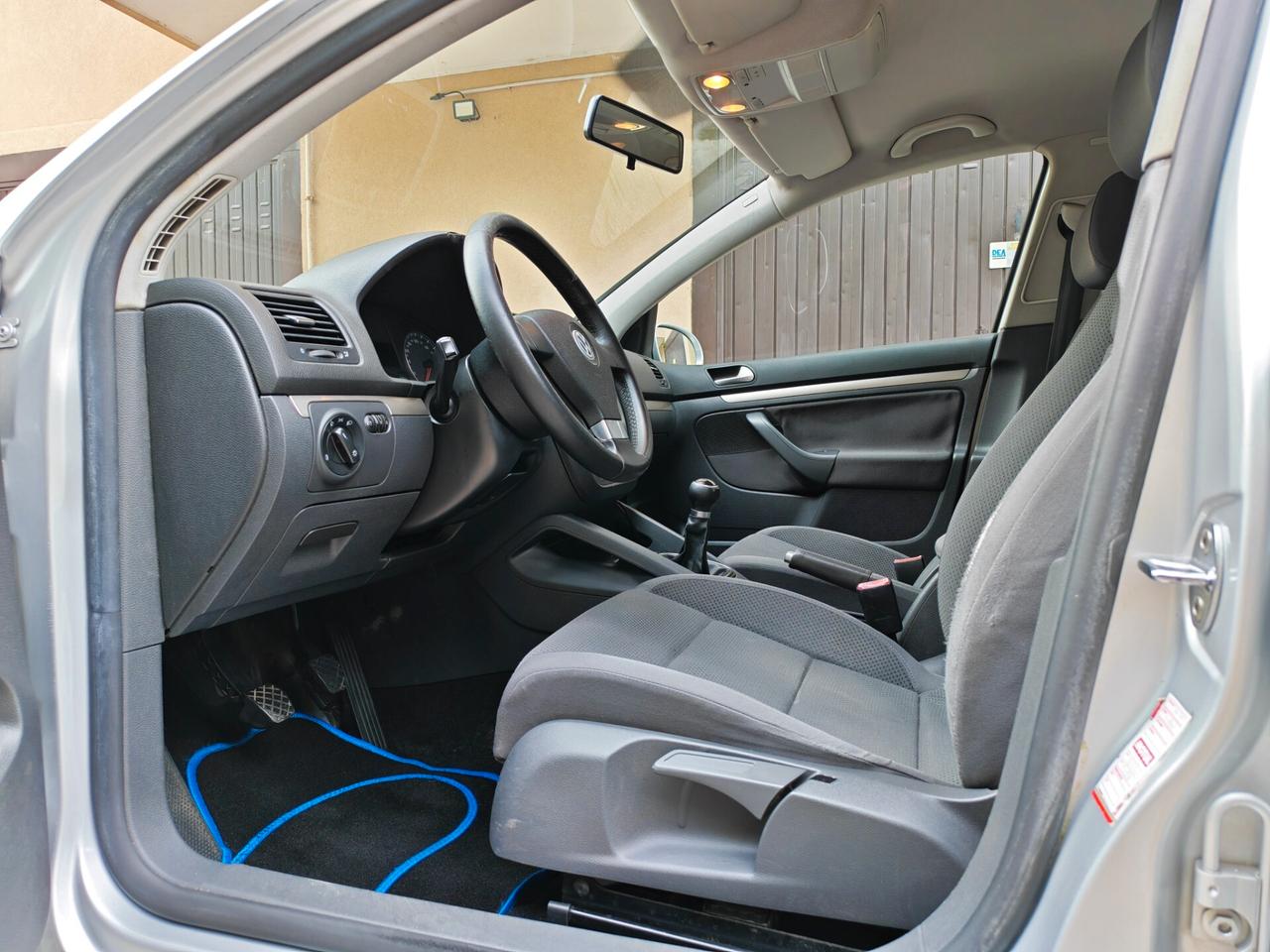 Volkswagen Golf 1.6 BENZINA 102cv / 139.000km / Neop.