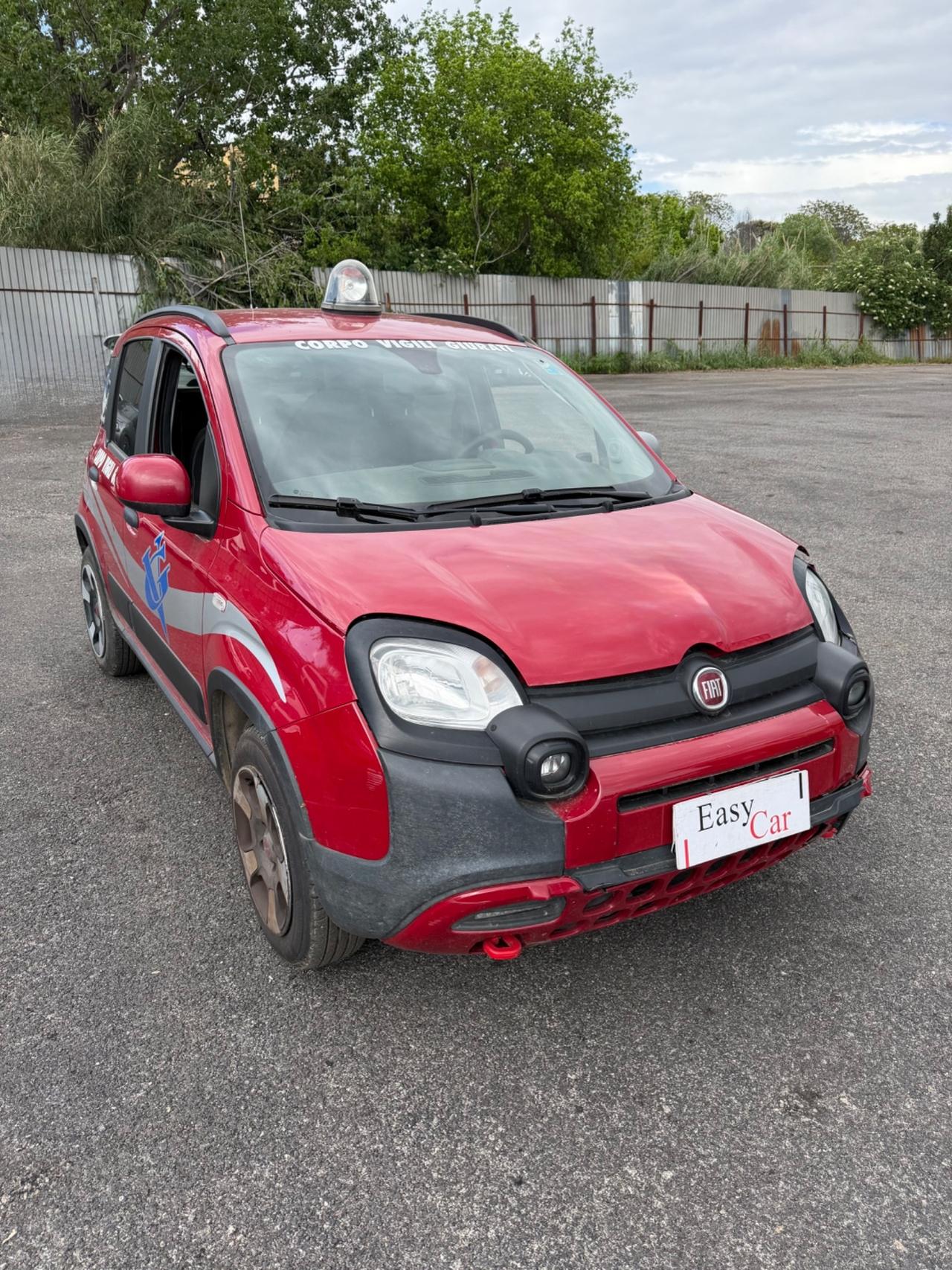 Fiat Panda Cross 1.0 Hybrid SINISTRATA