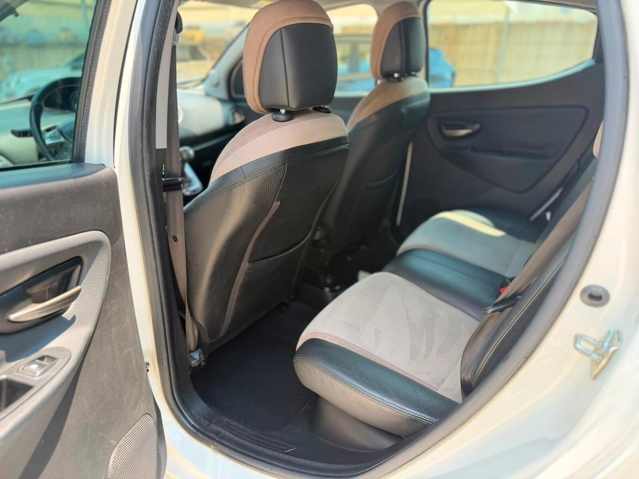 Lancia Ypsilon 1.3 MJT 16V 95 CV 5 porte S&S Platinum