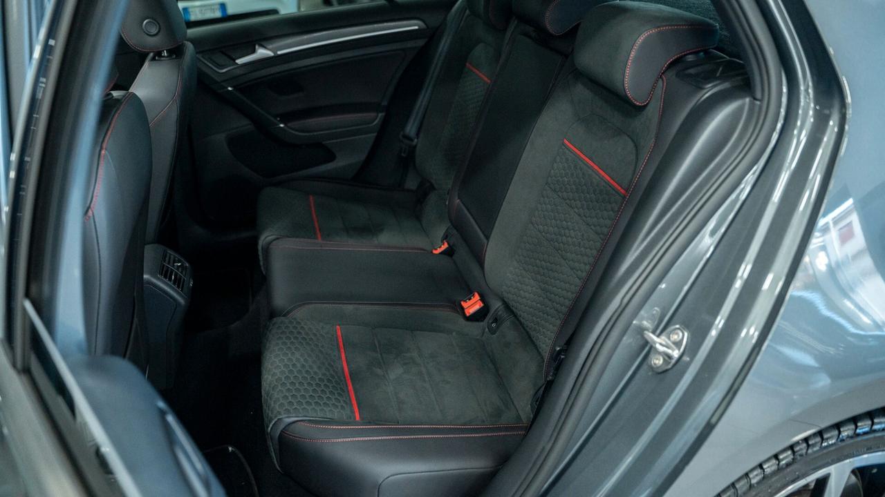 Volkswagen Golf GTI 7.5 PERFORMANCE 245CV DSG TETTO XENO NAVI FULL OPTIONAL
