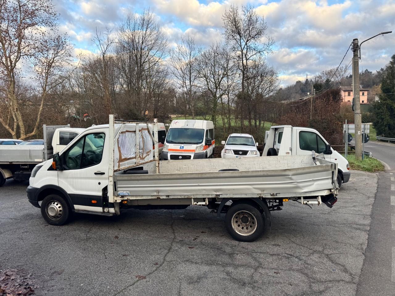 Ford transit incidentato