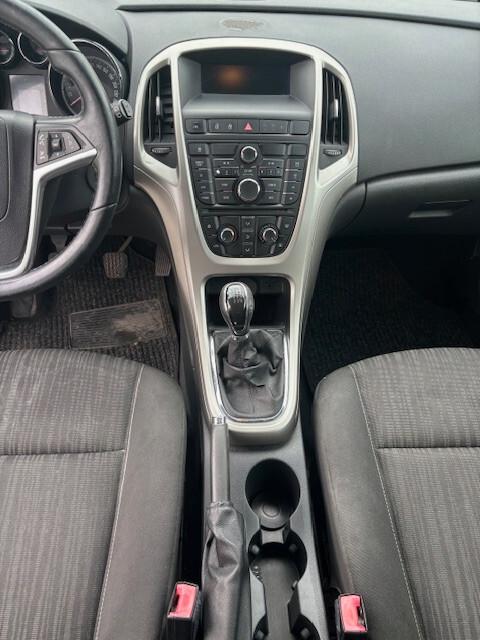 Opel Astra 1.4 Turbo 140CV Sports Tourer GPL Tech Elective