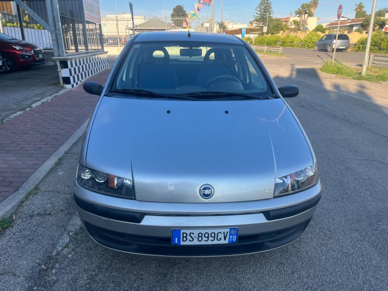 Fiat Punto 1.2i cat 5 porte Unipro 2001