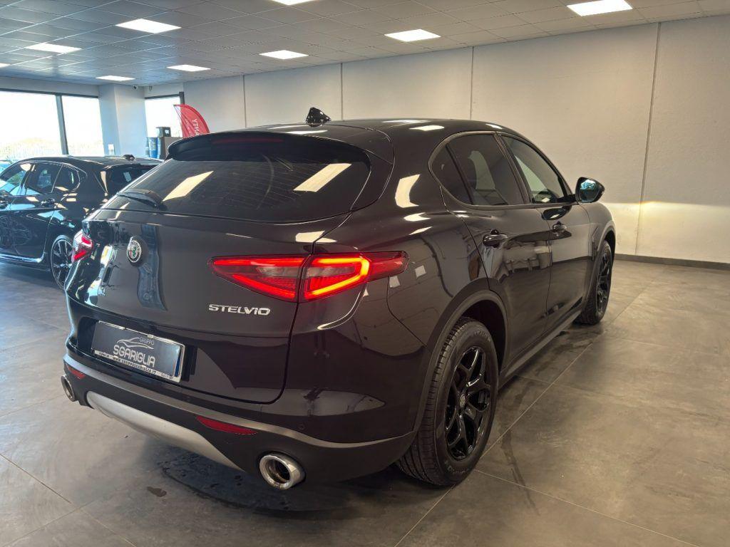 Alfa Romeo Stelvio 2.2 Diesel AT8 Sport-Tech Automatico
