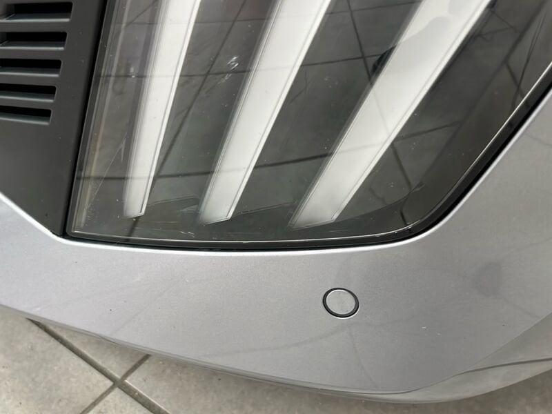 Peugeot 208 Allure PureTech 100 S/S