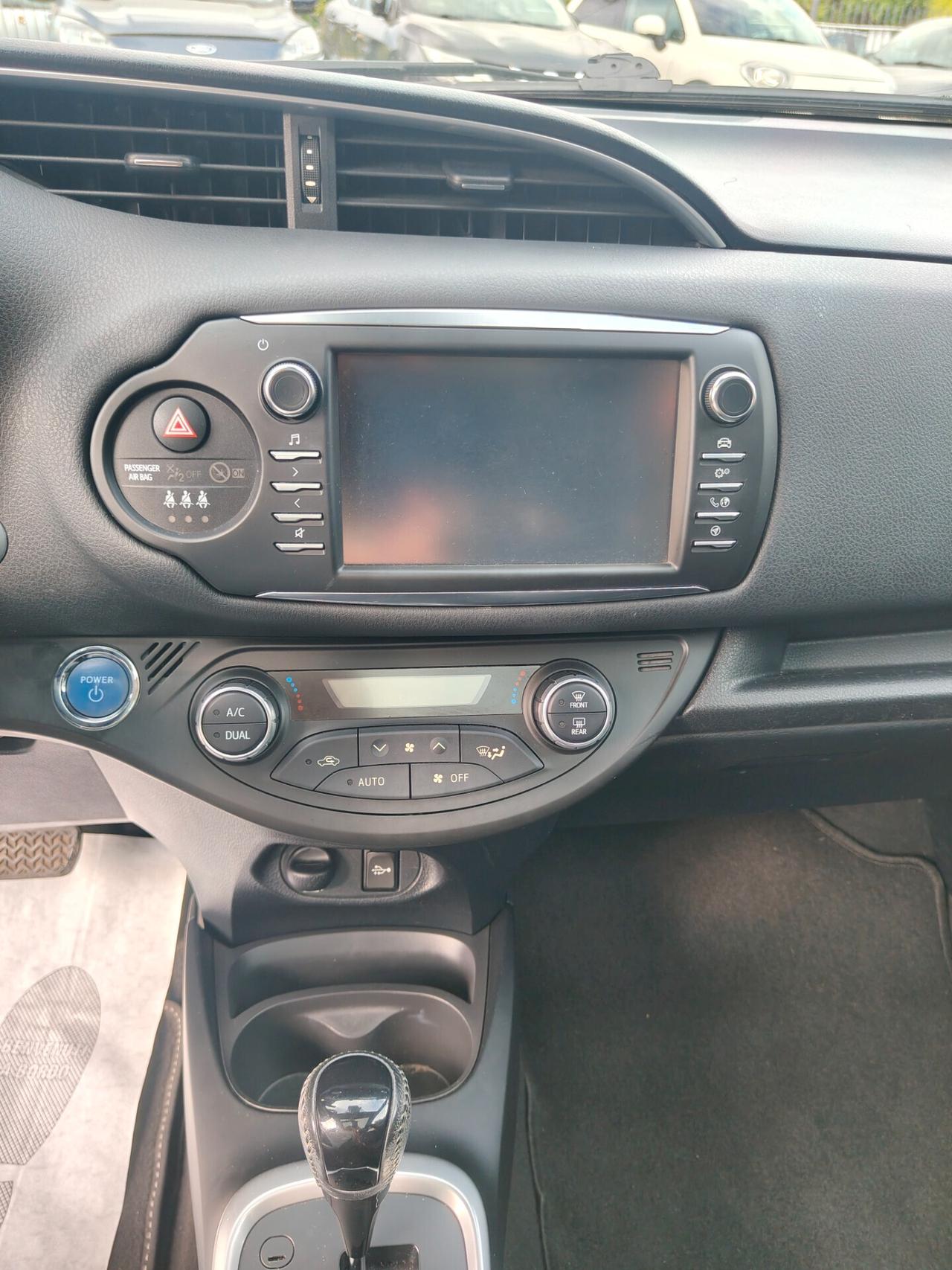 Toyota Yaris HYBRID LOUNGE TETTO PANORAMICO **SOLO 92000KM ** PREZZO REALE